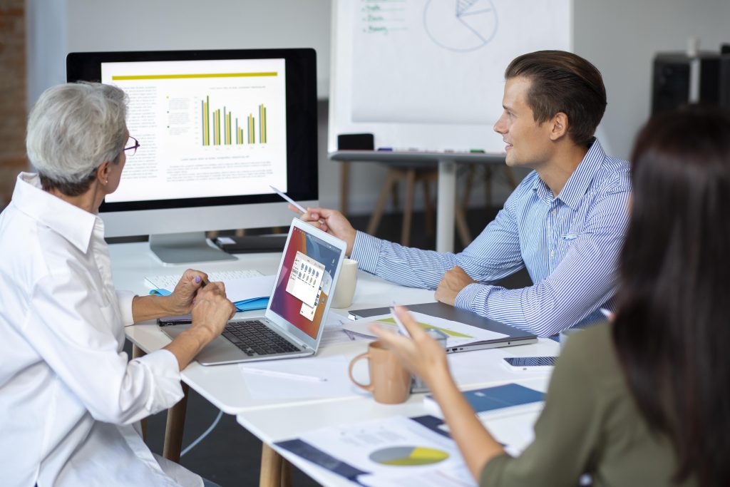 Cursos de publicidad online (Meta Ads, Google Ads, SEO)